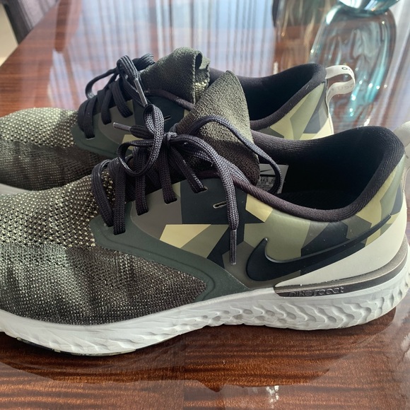 Nike Odyssey React 2 Flyknit Green Camo - Picture 3 of 13